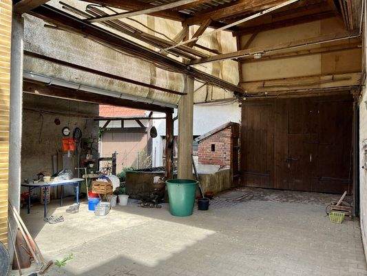 Innenhof + Zugang Scheune