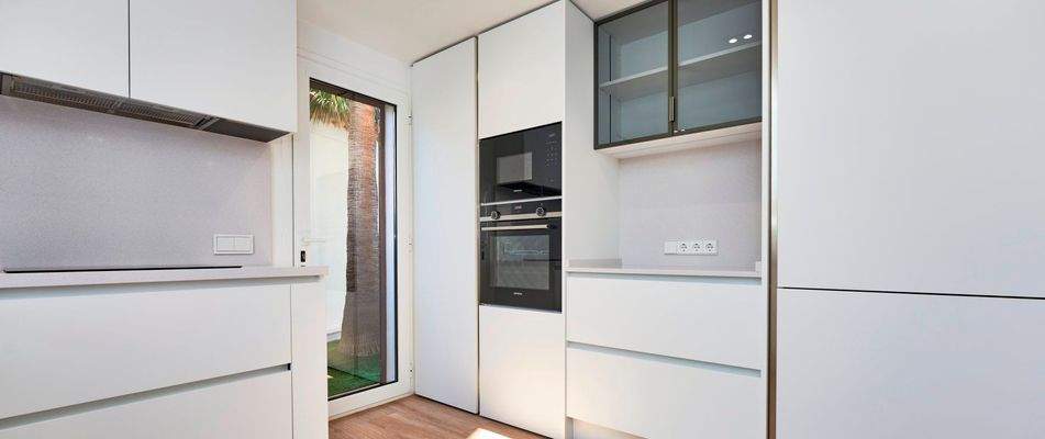 B8-Marina-Golf-villa45-kitchen-May2025