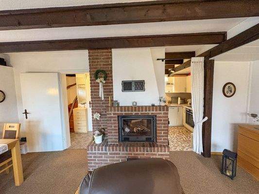 Wohnzimmer mit Kamin