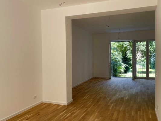 Wohnzimmer zur Küche.JPG