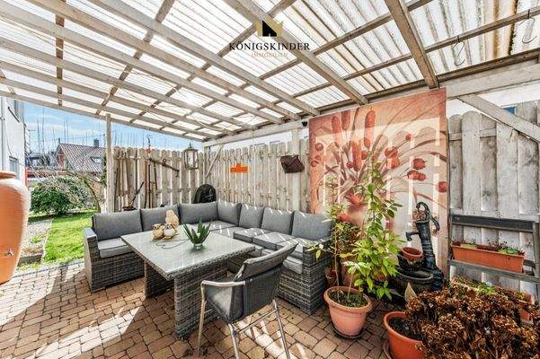 Überdachte tolle Terrasse