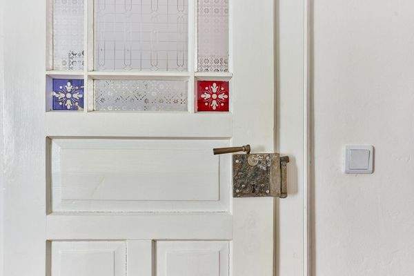 Tür mit Original-Verglasung