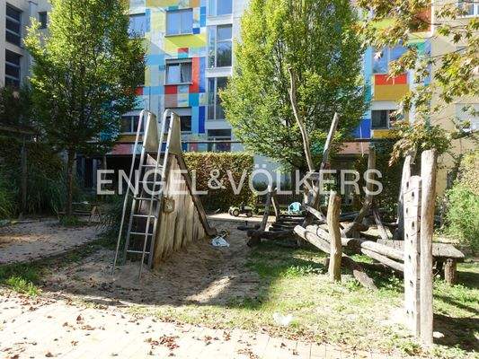 Gemeinschaftsinnenhof mit Spielplatz