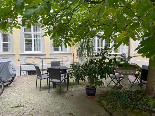 Eigener Bereich im Innenhof