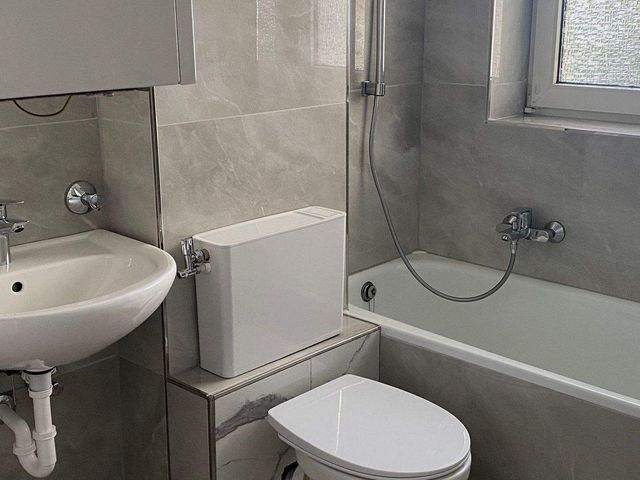 4-Zimmer-Wohnung mit Balkon im Erdgeschoss - Photo 3
