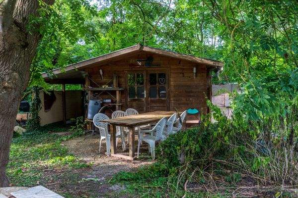 Außenansicht Gartenhütte