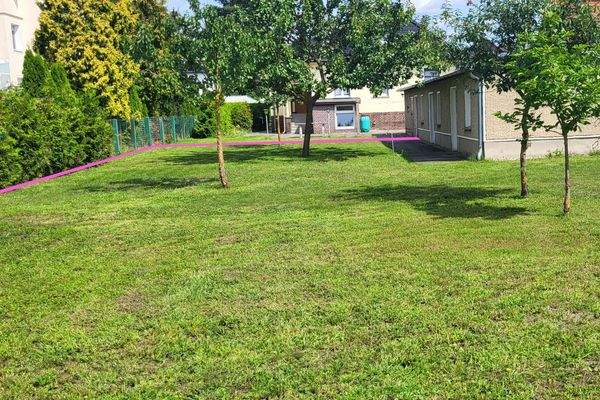 Grundstücksansicht-05-mit Teilungslinie