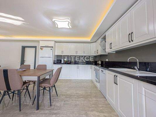 Private Pool 4-bedroom Villa in Nature in Fethiye