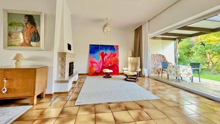 Wohnbereich mit Kamin