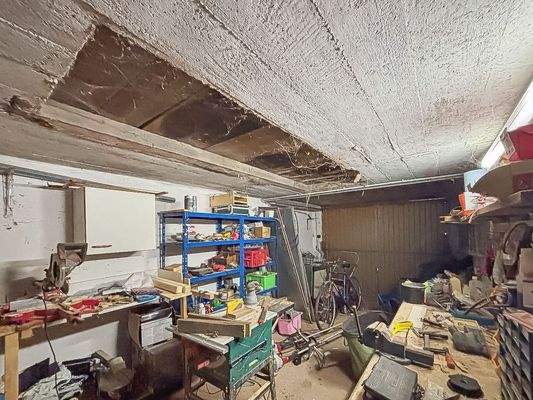 Grubenraum unter Garage