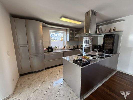 Hauptwohnung - Offene Küch