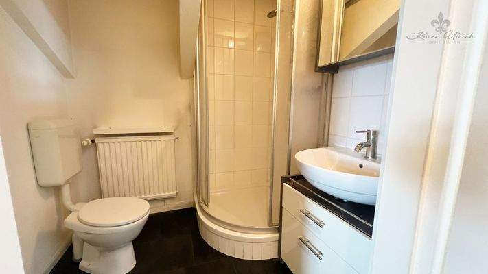 OG Wohnung mitte - Bad