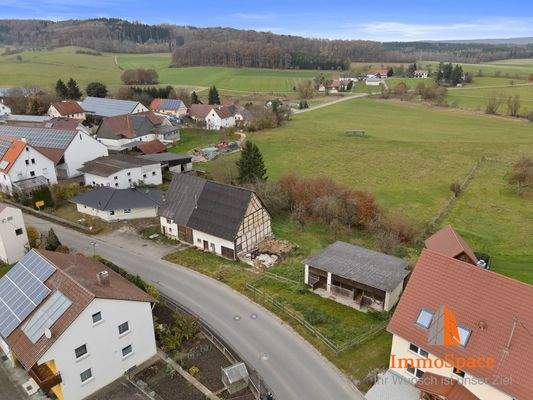 Perfekte Ortsrandlage in netter Nachbarschaft