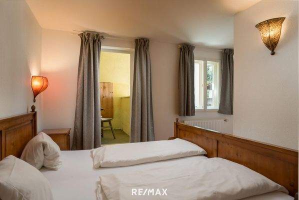 Schlafzimmer 2