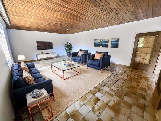 Wohnzimmer KI bearbeitet