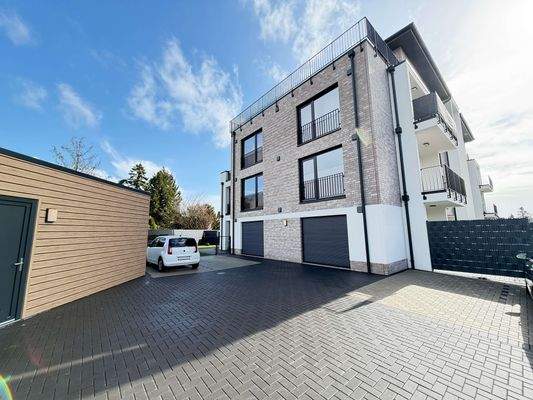 Stellplätze am Haus