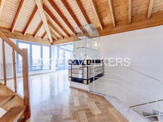 Blick auf Wintergarten und Terrasse