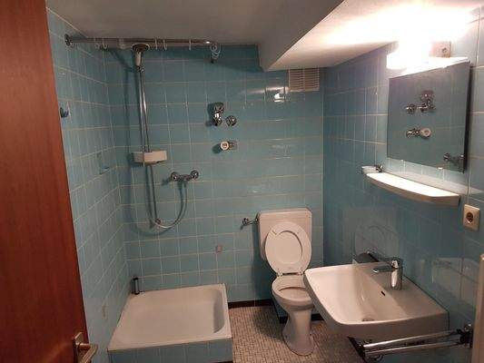Badezimmer im Souterrain