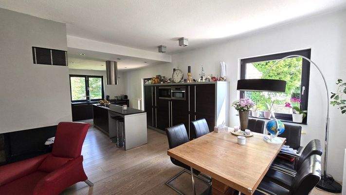 Küche- und Essbereich