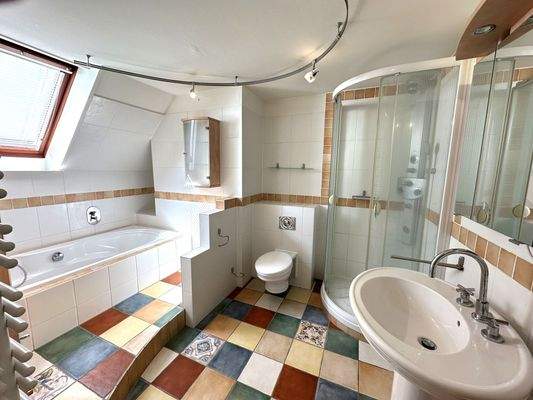 Bad - Betreiberwohnung