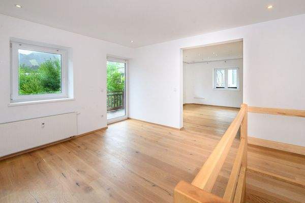 Echtholz-Eichenparkettboden | OG