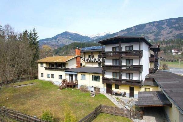 großer Garten für Gartenliebhaber