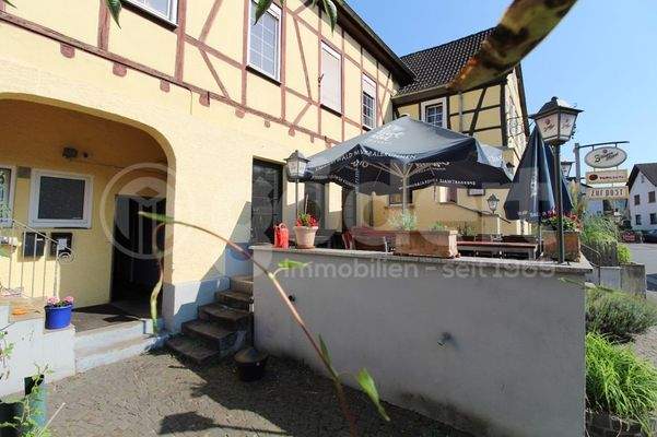 Zugang Terrasse und Wohnbereich