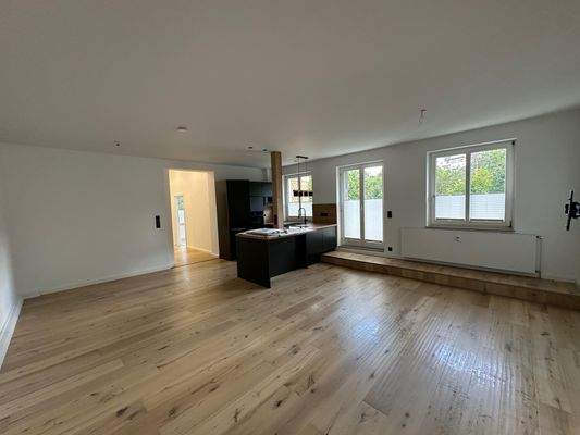 Küche & Wohnzimmer 2.JPG