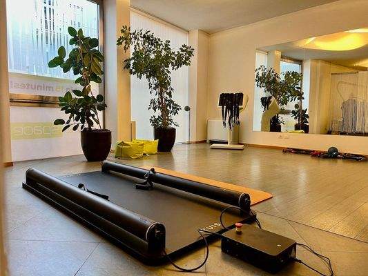 Meran-Studio-Fitness-Miete-GroßeRäume-Zentrum-Garagen-HoheQualität