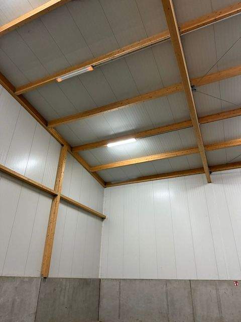 Inchenhofen Halle, Inchenhofen Hallenfläche