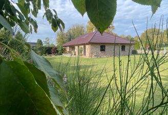 Energieeffizientes geklinkertes Einfamilienhaus mit wunderschönem Grundstück 