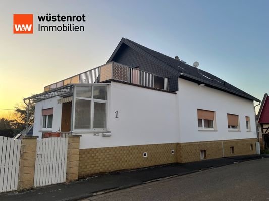 Straßenansicht