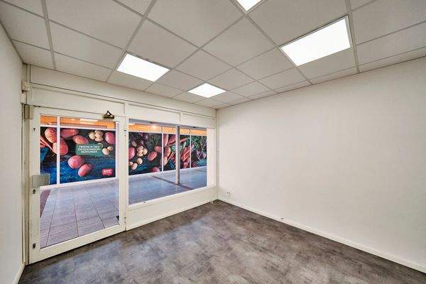 Laden Nr. 12, HS-Nr. 32 a_DSCF9645_2MP