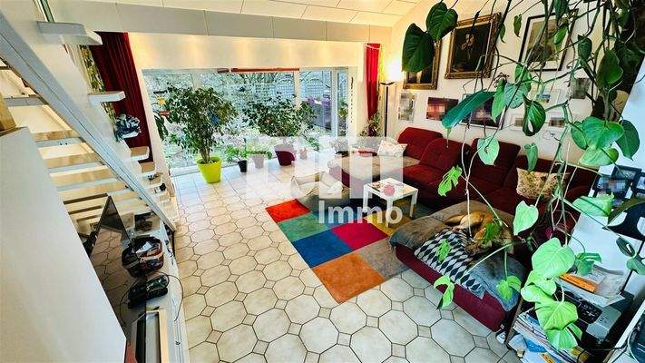 Wohneinheit Wohnzimmer / Dachterrasse / Empore OG