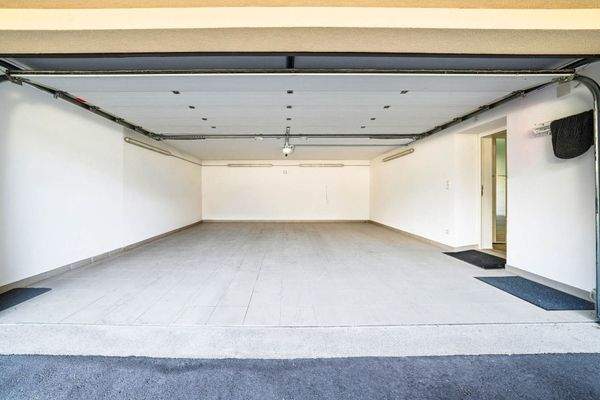Garage - Erdgeschoß
