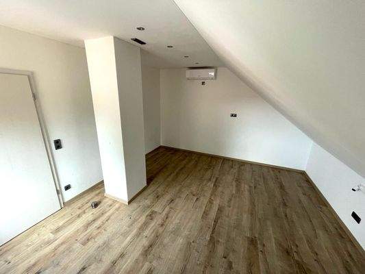 Schlafzimmer - aktueller Zustand