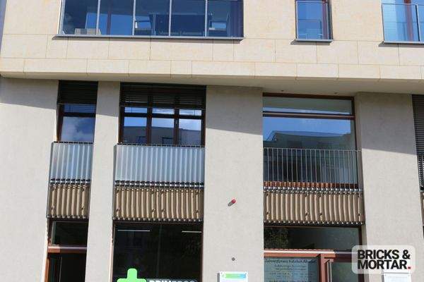 Wohnung mit großer  Glasfront