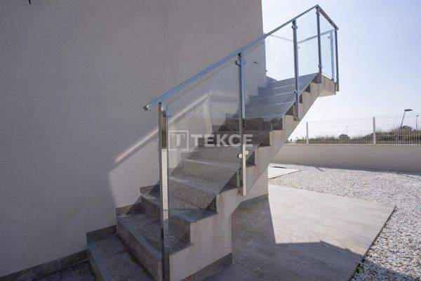 Bran New Villas in Polop, Alicante, Costa Blanca