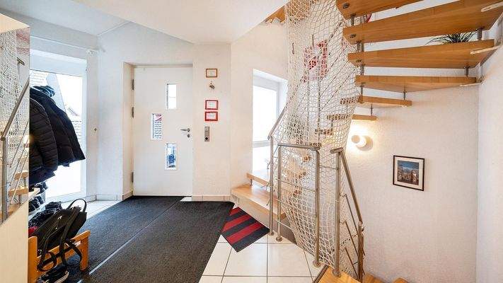 Eingangsbereich mit Garderobe (EG)