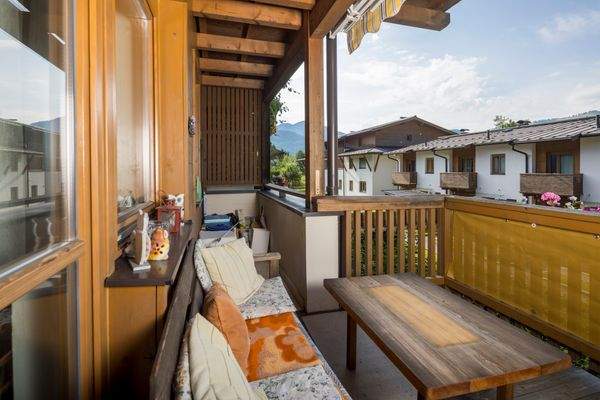 Balkon mit Bergblick