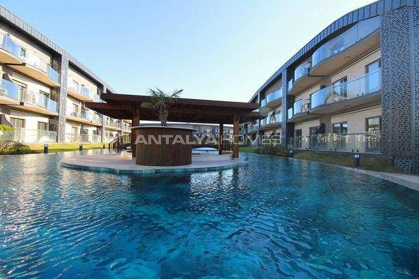 3-Bedroom Flats Near Lara Beach in Antalya