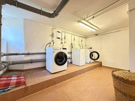 Waschmaschinenkeller - Bahnhofstraße13