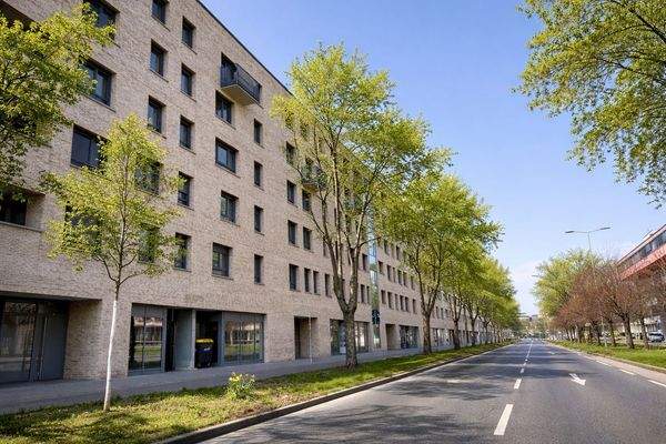 0c2d70fb-c264-4937-8f5d-716b9e7f5a13-2