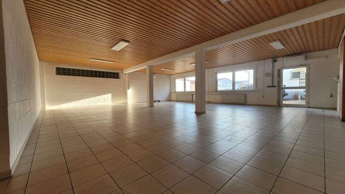 Verkaufsraum / Büro