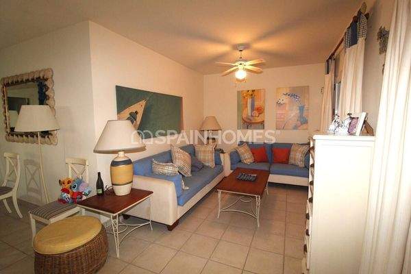 4 Bedroom House with Private Pool Near the Beach in Almeria