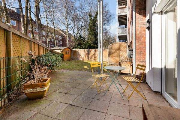 Terrasse & eigener Garten