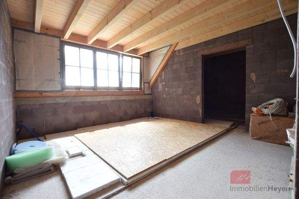 Zimmer im Rohbau im Obergeschoss