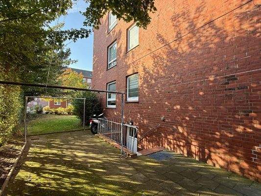 1 von 2 Kellerausgängen