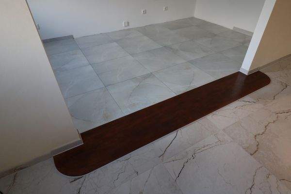 Designfußboden - Übergang Küche