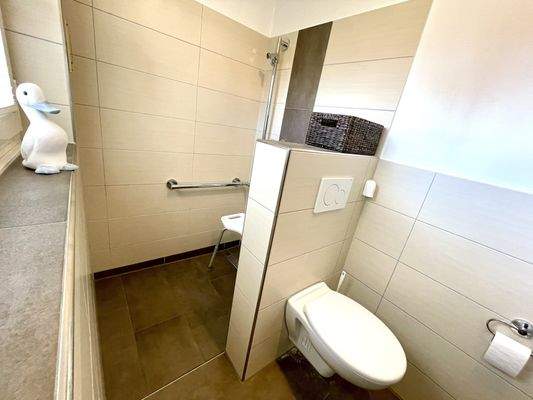 Badezimmer im Erdgeschoss